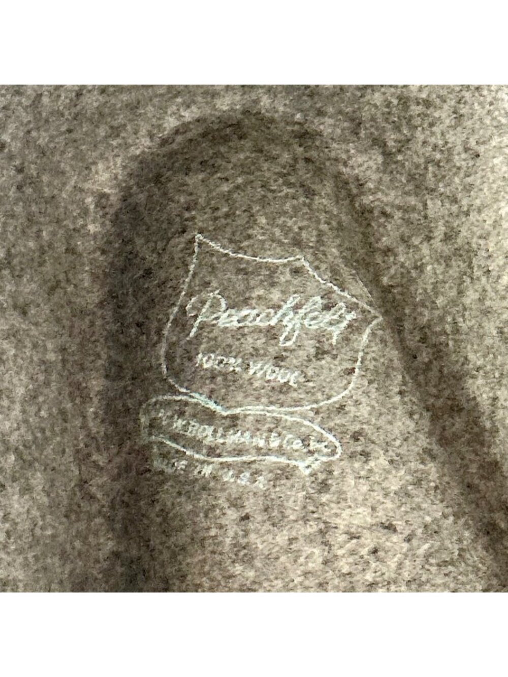 Vintage Peachfelt Grey Felt Hat Gold-Tone Horse Head Emblem + Pheasant Feather - Picture 12 of 12